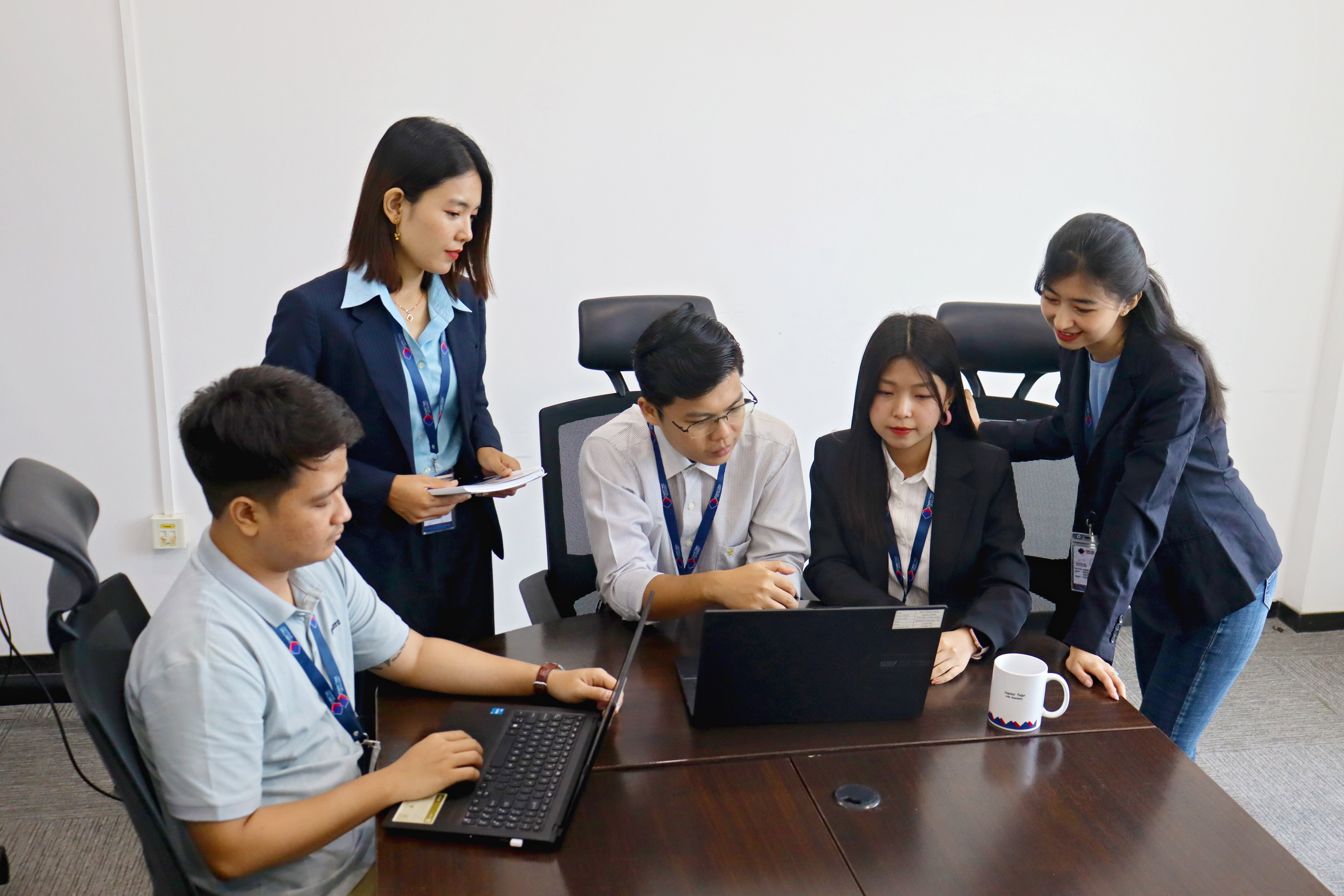 working hour image